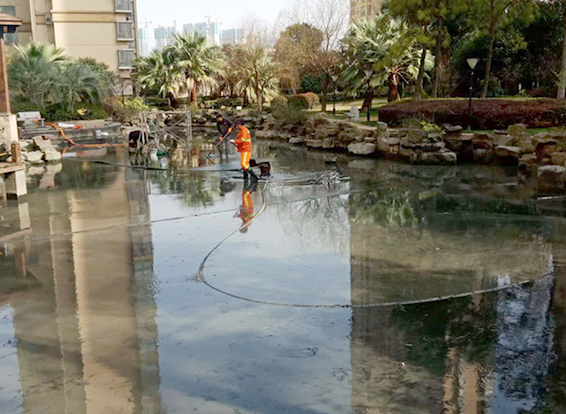 三门景观池淤泥清理