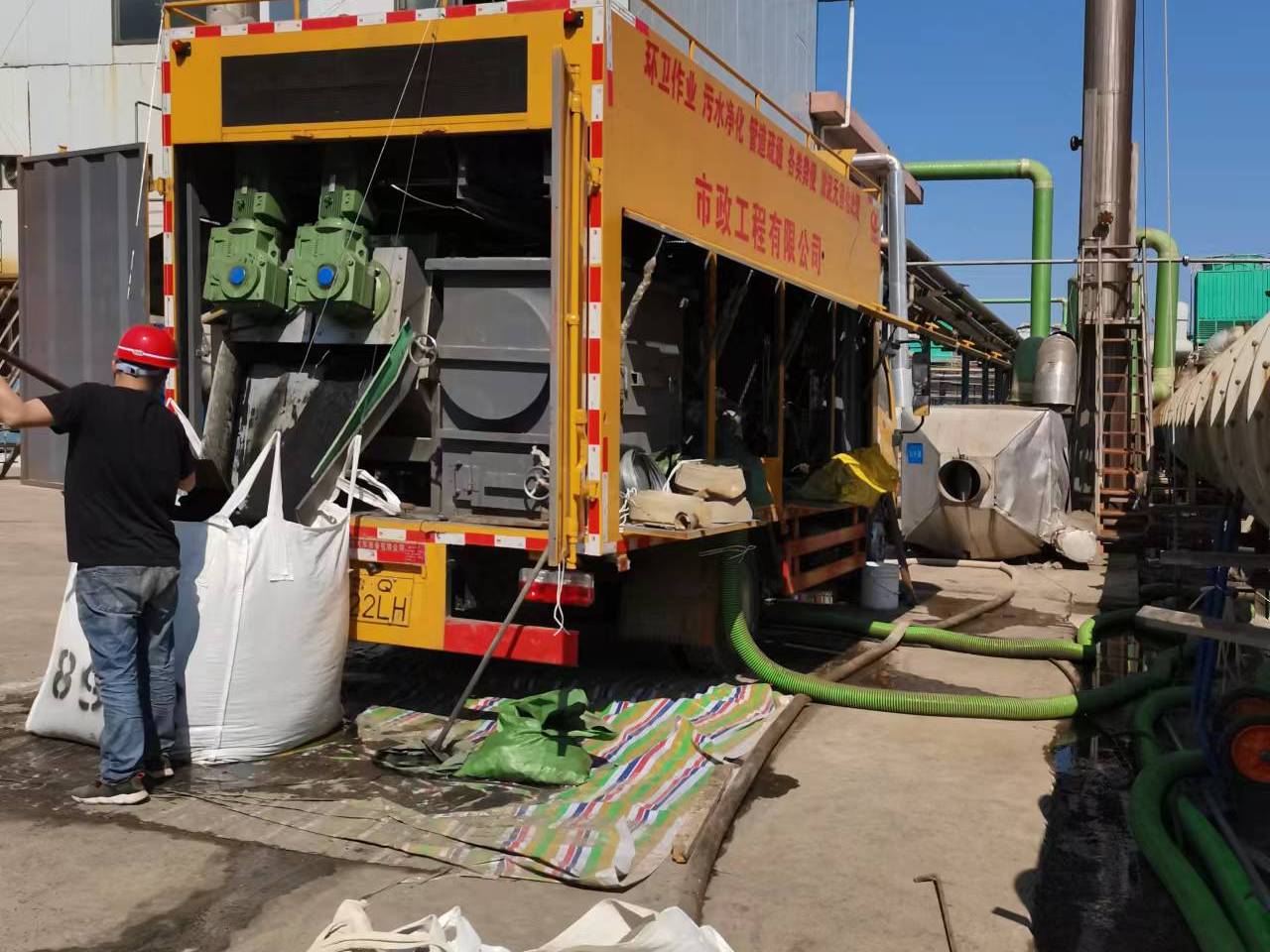 三门淤泥压干处理